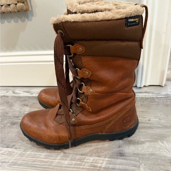 Timberland Women's Brown waterproof Boots size 9 - Picture 3 of 9
